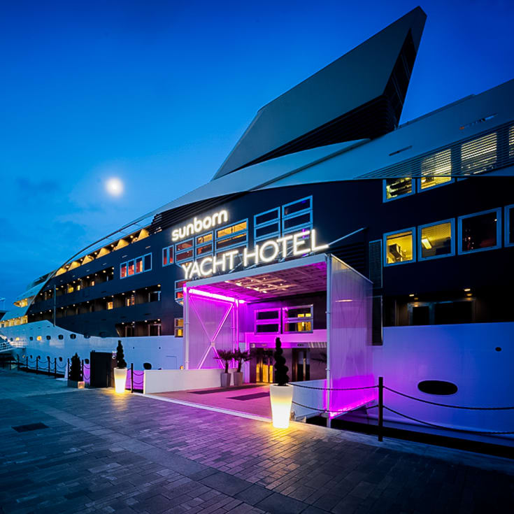 Luxury London Yacht Stay + Instant Wins - Image 6